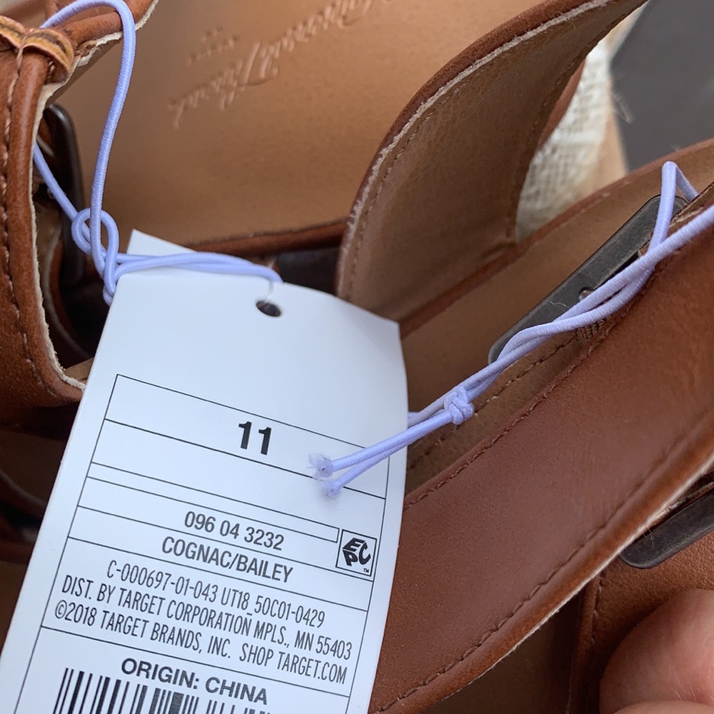 NWT Cognac Bailey Sandal Platform Universal Thread - Picture 8 of 10